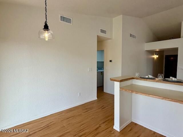 8141 N Streamside Avenue, Tucson, AZ 85741