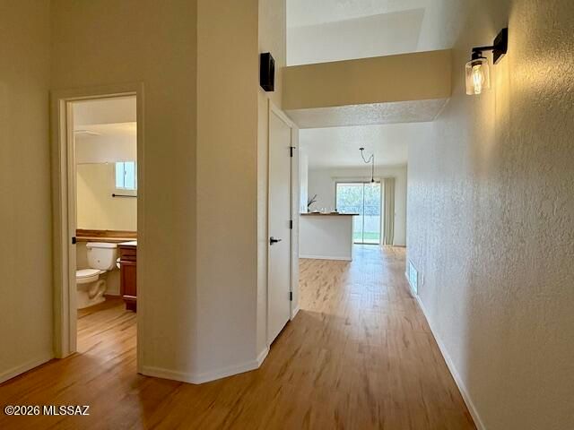 8141 N Streamside Avenue, Tucson, AZ 85741