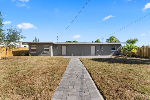 829 Bayberry Drive A, West Palm Beach, FL 33403