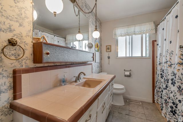 258 W HARRISON ST, Midvale, UT 84047