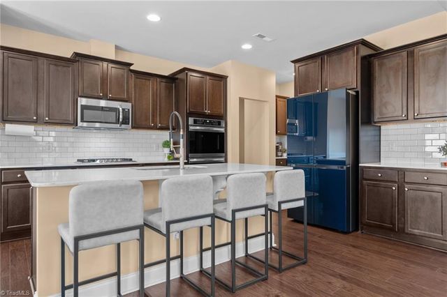 5619 Glad Acres Road, Pfafftown, NC 27040