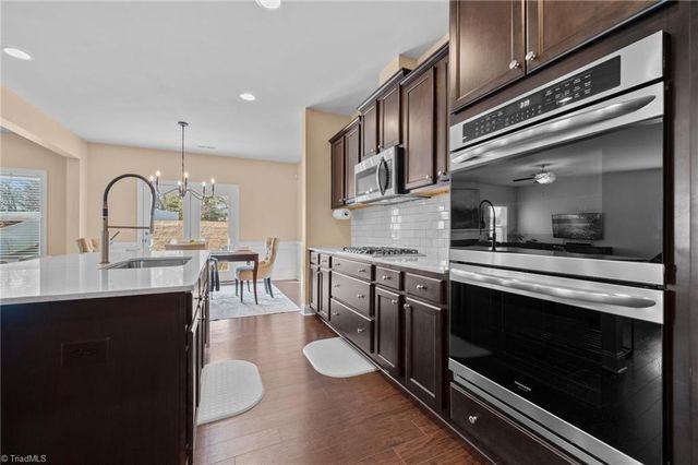 5619 Glad Acres Road, Pfafftown, NC 27040