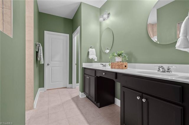 5619 Glad Acres Road, Pfafftown, NC 27040