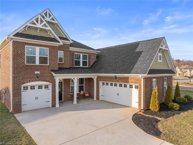 5619 Glad Acres Road, Pfafftown, NC 27040