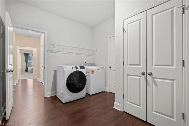 5619 Glad Acres Road, Pfafftown, NC 27040