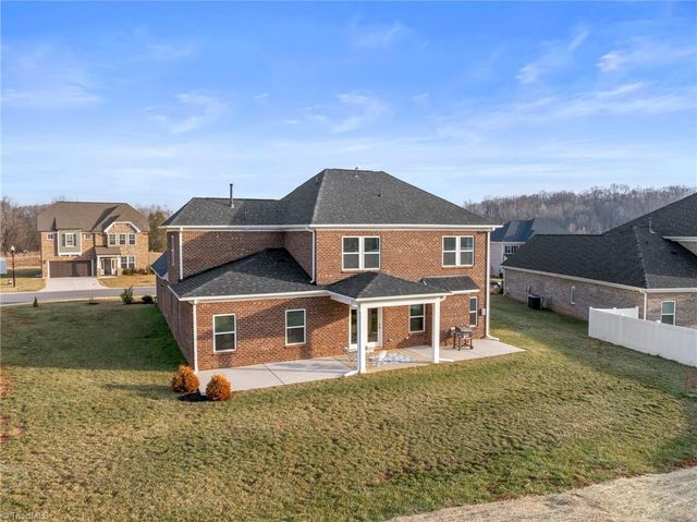 5619 Glad Acres Road, Pfafftown, NC 27040