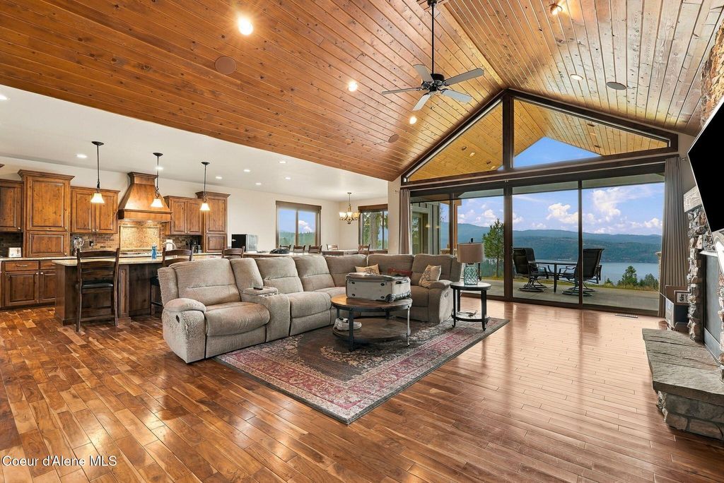 5352 E Shiras RD, Coeur d'Alene, ID 83814 photo 4