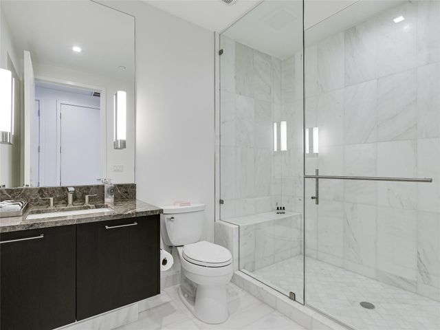 501 West Ave 2004, Austin, TX 78701