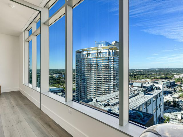501 West Ave 2004, Austin, TX 78701