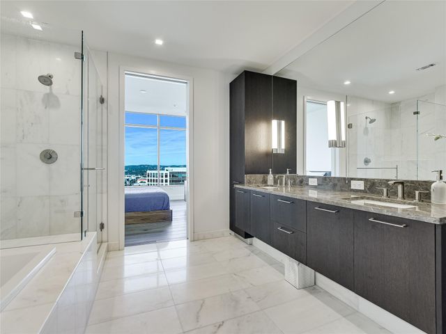 501 West Ave 2004, Austin, TX 78701