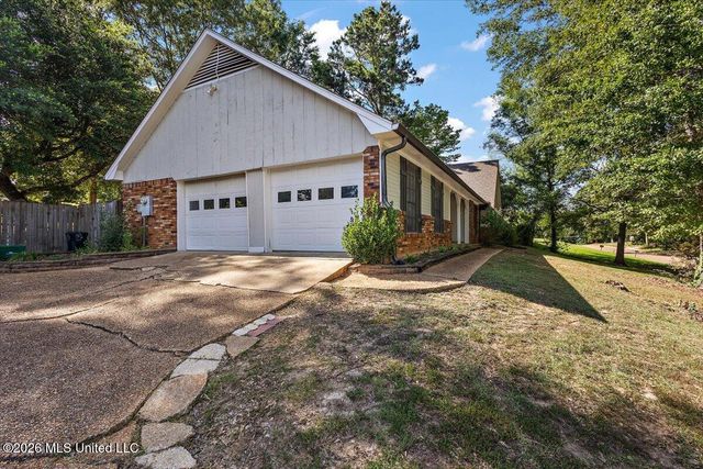 703 Parker Drive, Clinton, MS 39056