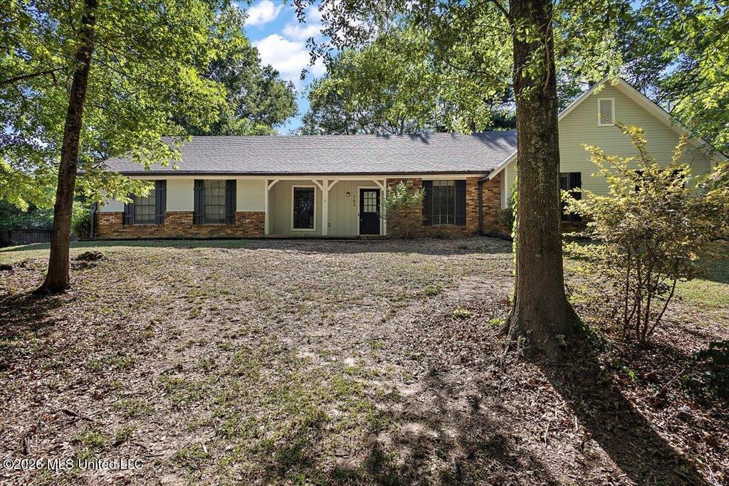 703 Parker Drive, Clinton, MS 39056