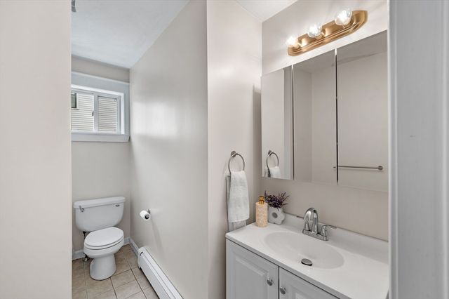 33 Essex St 1, Salem, MA 01970