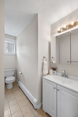 33 Essex St 1, Salem, MA 01970