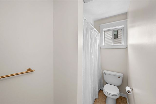 33 Essex St 1, Salem, MA 01970