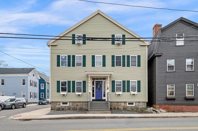 33 Essex St 1, Salem, MA 01970