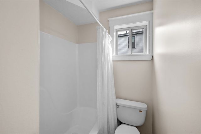 33 Essex St 1, Salem, MA 01970