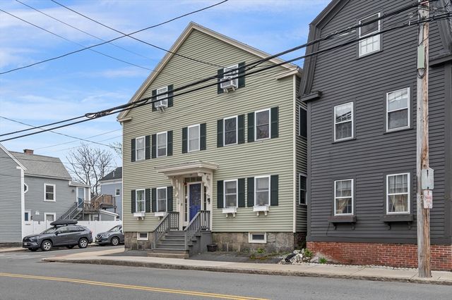 33 Essex St 1, Salem, MA 01970
