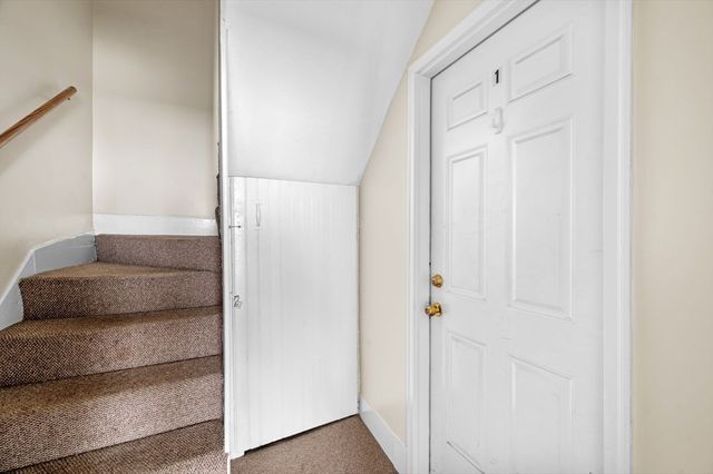33 Essex St 1, Salem, MA 01970