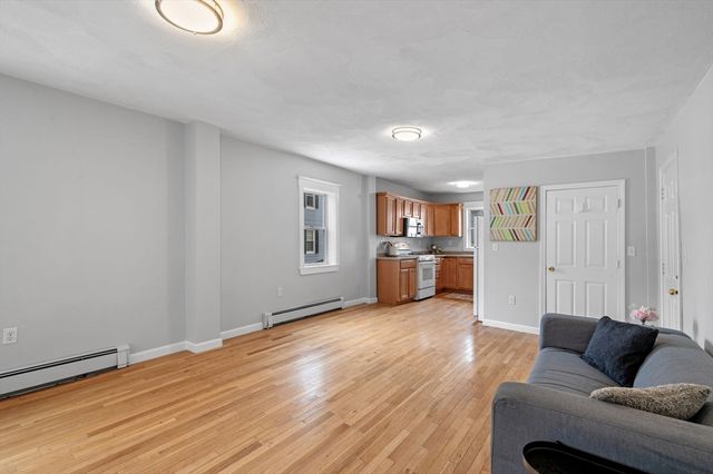 33 Essex St 1, Salem, MA 01970