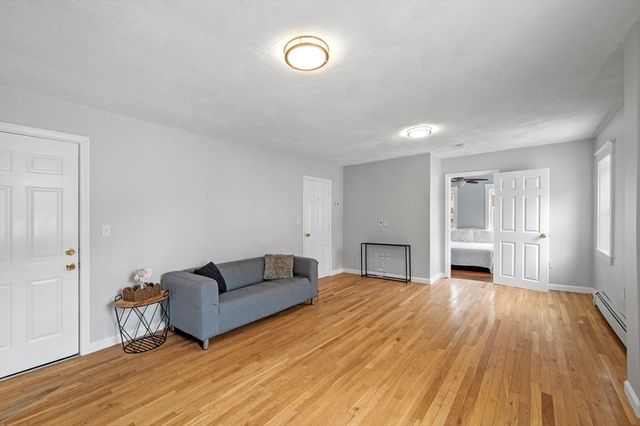 33 Essex St 1, Salem, MA 01970