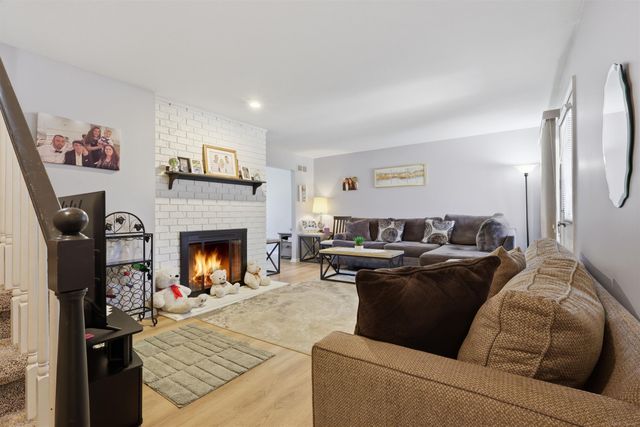 42211 Toddmark Ln Lane, Clinton Township, MI 48038