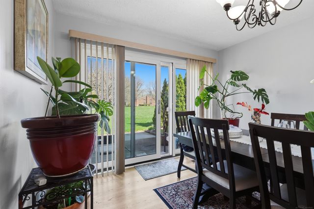 42211 Toddmark Ln Lane, Clinton Township, MI 48038