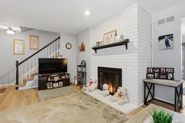 42211 Toddmark Ln Lane, Clinton Township, MI 48038