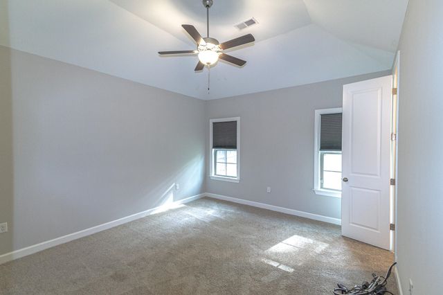 2422 CRIMSON RIDGE LN, Unincorporated, TN 38016