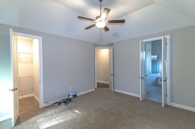 2422 CRIMSON RIDGE LN, Unincorporated, TN 38016