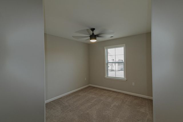 2422 CRIMSON RIDGE LN, Unincorporated, TN 38016