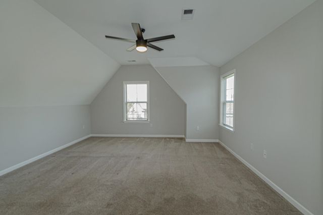 2422 CRIMSON RIDGE LN, Unincorporated, TN 38016