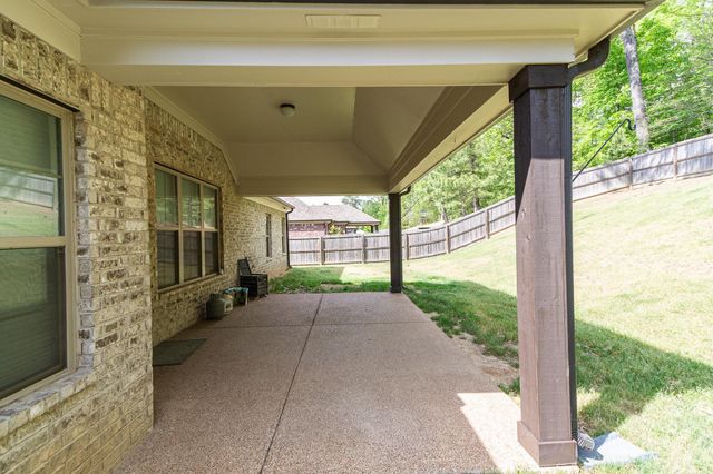 2422 CRIMSON RIDGE LN, Unincorporated, TN 38016