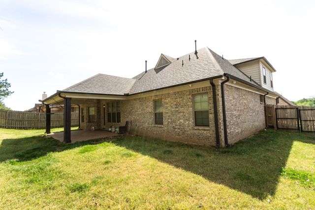 2422 CRIMSON RIDGE LN, Unincorporated, TN 38016