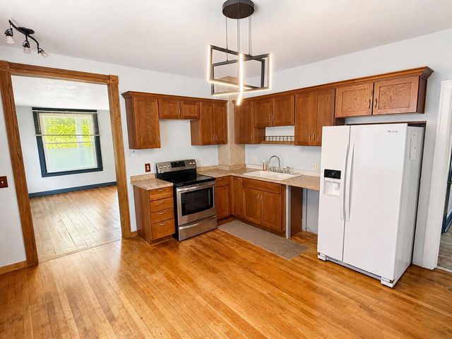 1325 S 11th STREET, Sheboygan, WI 53081