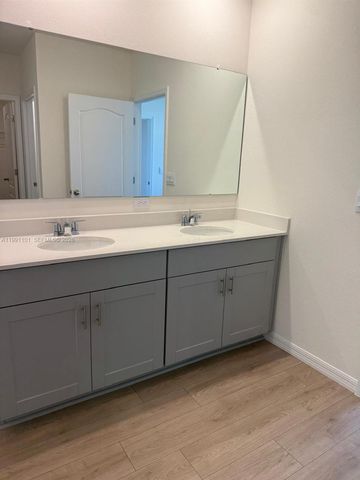 299 Conway, Other City - In The State Of Florida, FL 34771