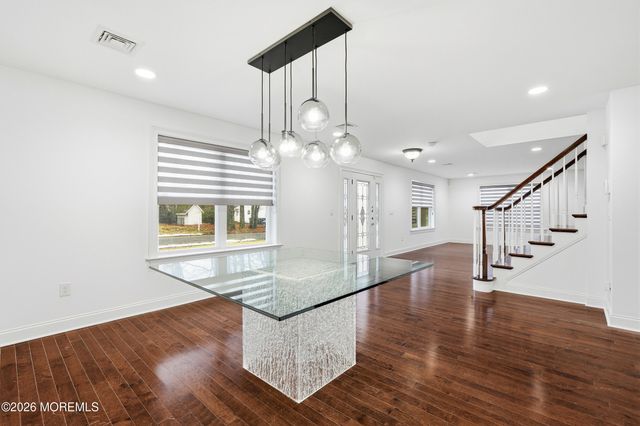 232 Woodcrest Road, Oakhurst, NJ 07755