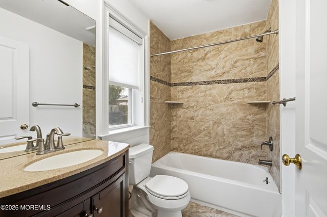 232 Woodcrest Road, Oakhurst, NJ 07755