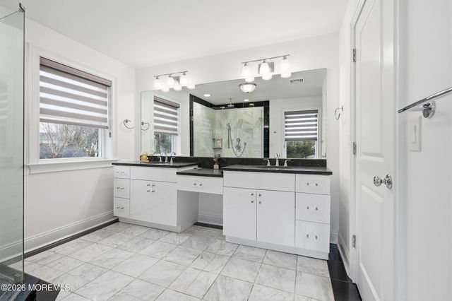 232 Woodcrest Road, Oakhurst, NJ 07755