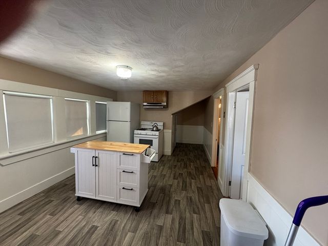 187 Danforth St 2, Framingham, MA 01701