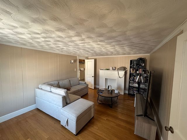 187 Danforth St 2, Framingham, MA 01701