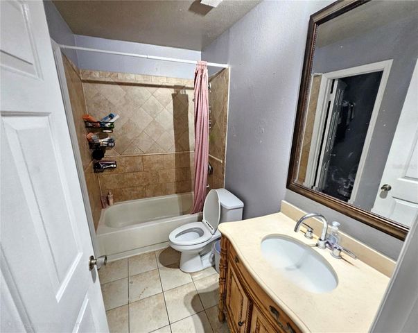 4073 DIJON DRIVE 4073J, Orlando, FL 32808
