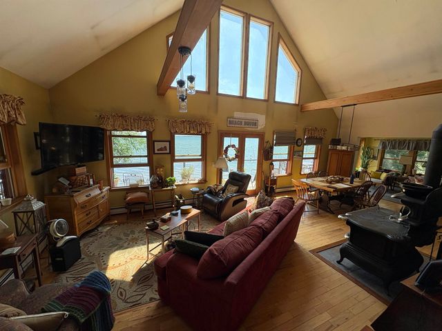 1103 Firehouse Road, Alburgh, VT 05440