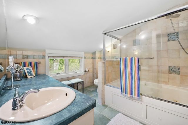 17 Floyd Rd, Verona Twp., NJ 07044