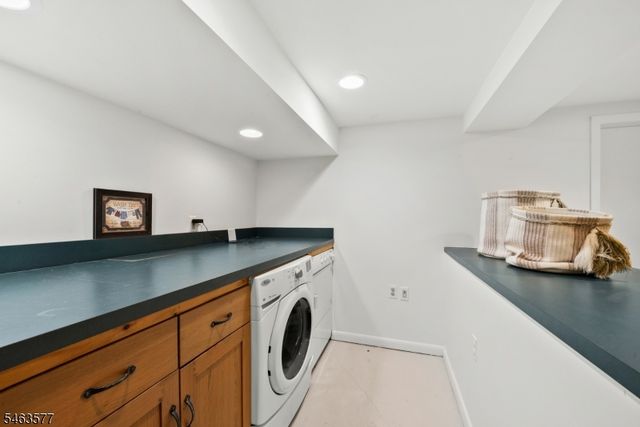 17 Floyd Rd, Verona Twp., NJ 07044