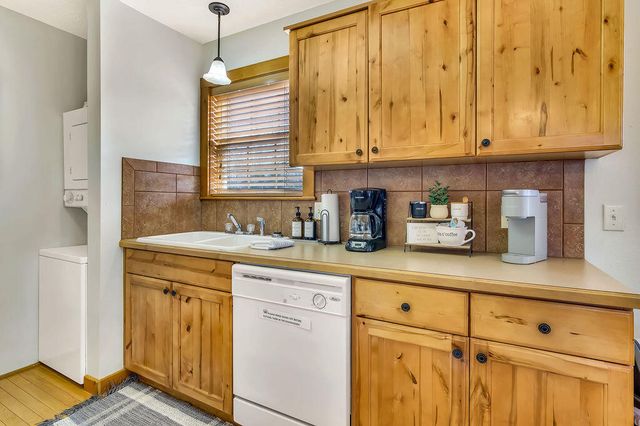 10 Olivia Court 105b, Branson West, MO 65737