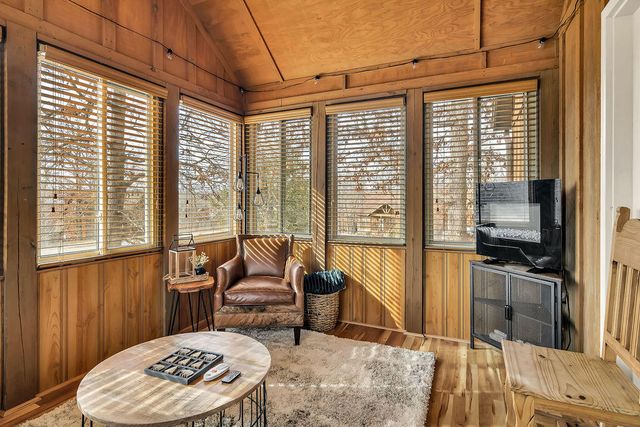 10 Olivia Court 105b, Branson West, MO 65737