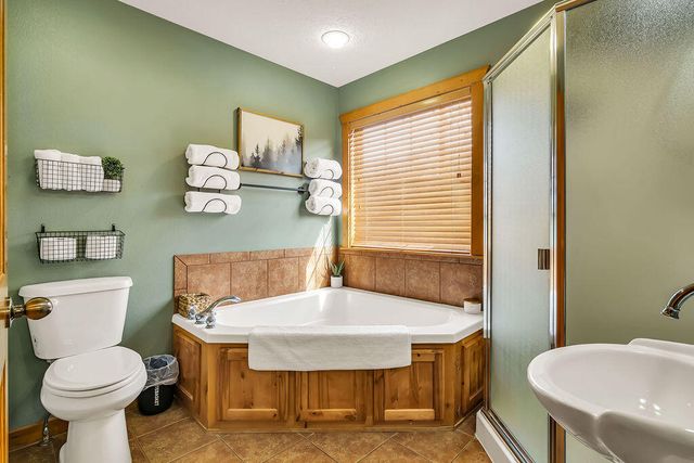 10 Olivia Court 105b, Branson West, MO 65737