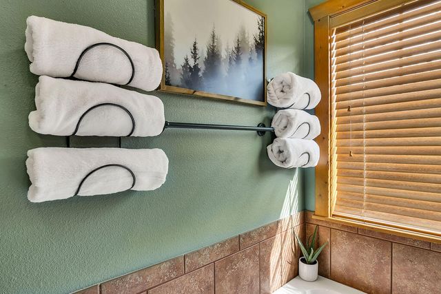 10 Olivia Court 105b, Branson West, MO 65737