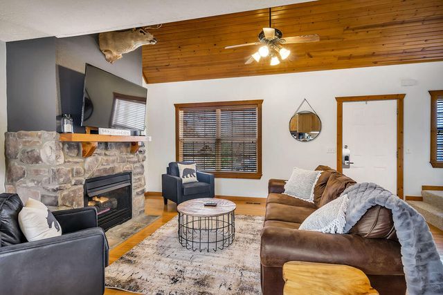 10 Olivia Court 105b, Branson West, MO 65737